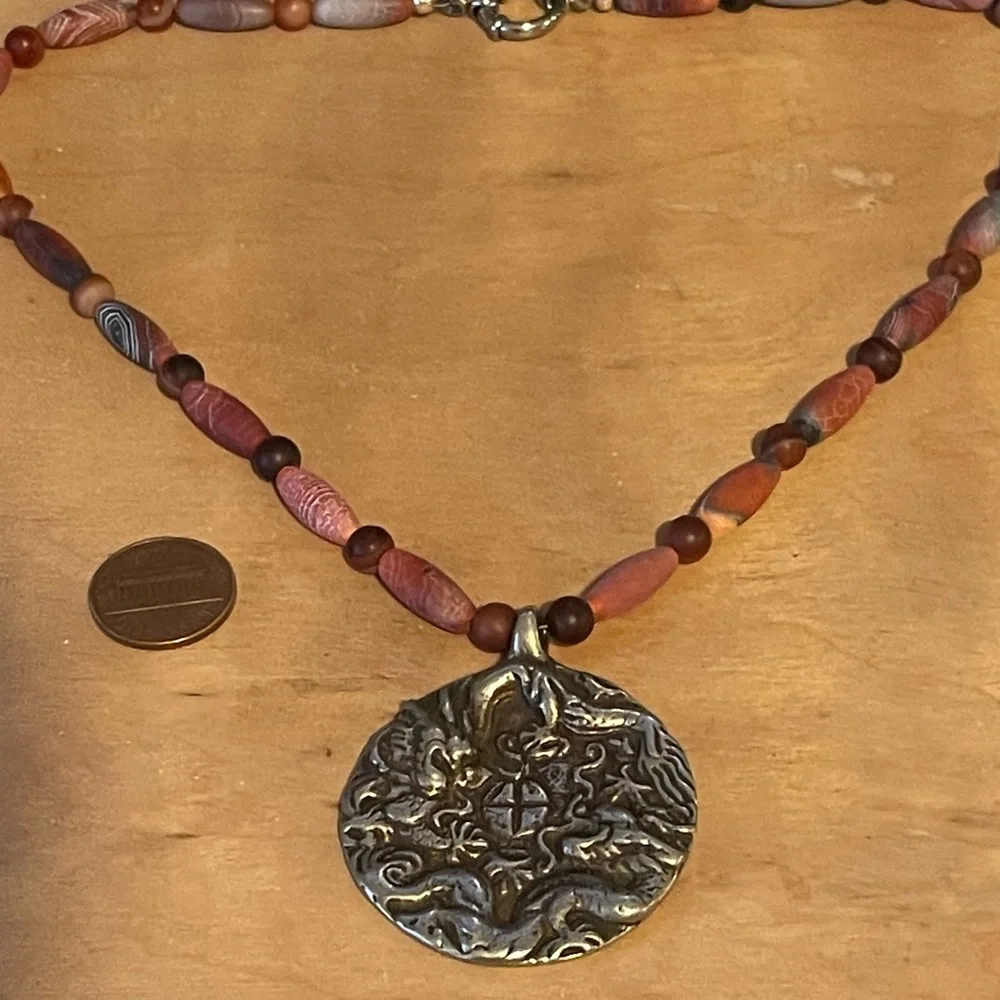 Tibetan Agate and Double Dragon Necklace-NWOT - Picture 8 of 10